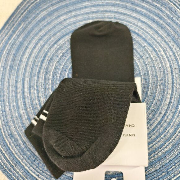 NWT ALO Yoga Socks 2 Pairs - Picture 4 of 6